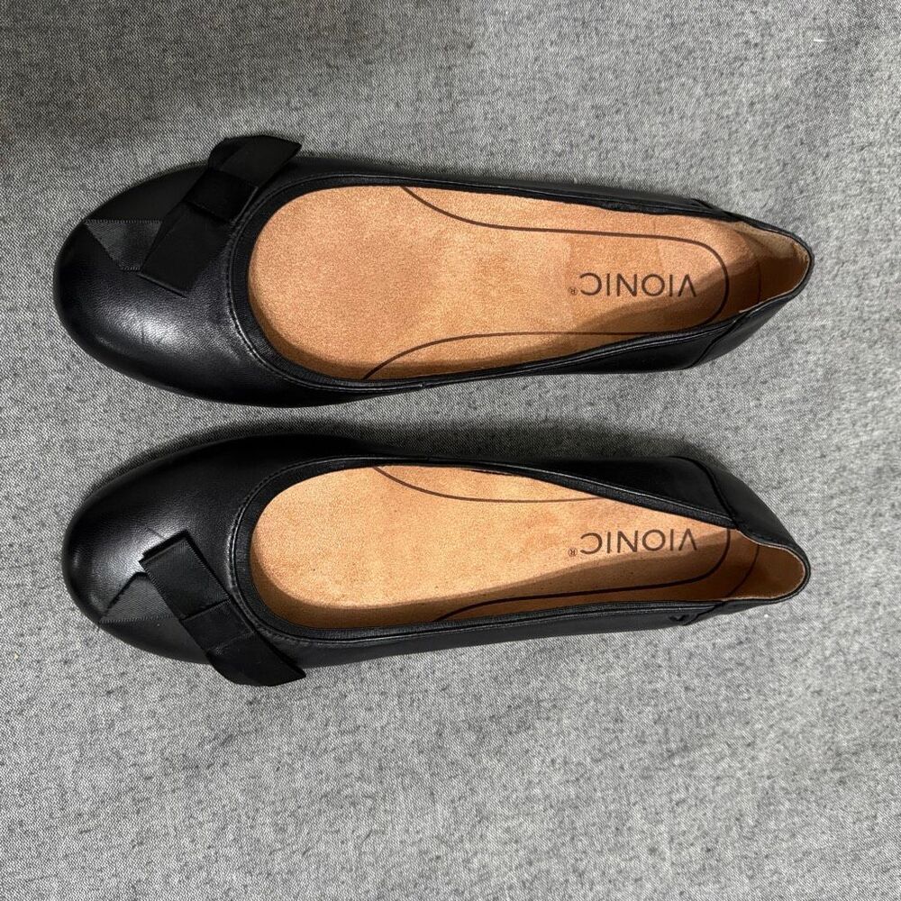 Vionic Martha Black leather ballet flats women’s size 7